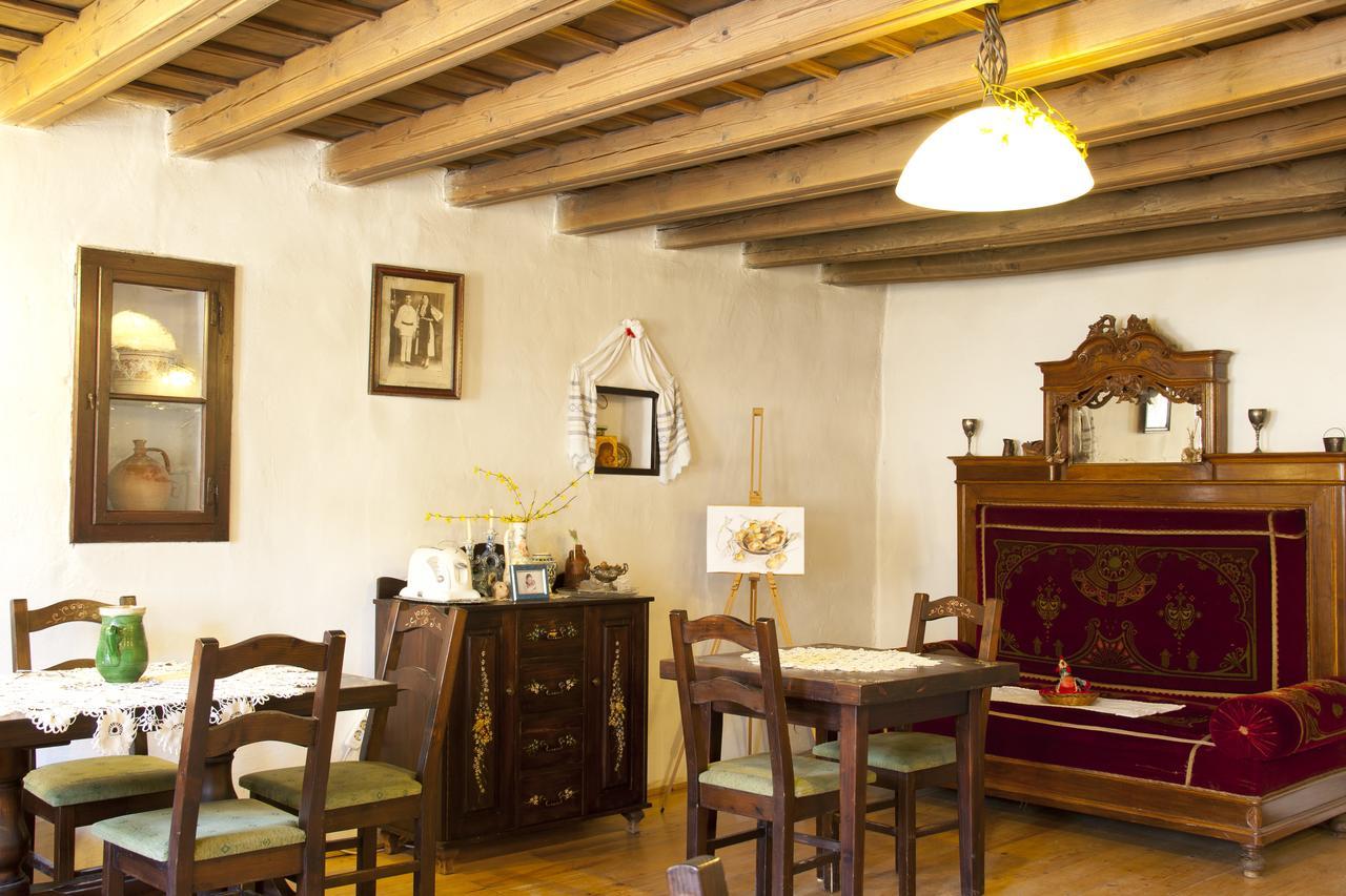 Casa Cu Zorele, Crit 189 المظهر الخارجي الصورة